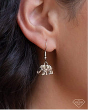 Load image into Gallery viewer, Unforgettable Shimmer