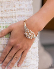 Load image into Gallery viewer, Royal Red Carpet Gold Bracelet