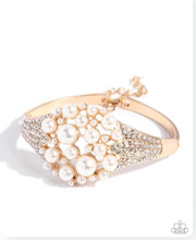 Load image into Gallery viewer, Royal Red Carpet Gold Bracelet