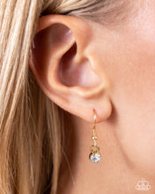 Load image into Gallery viewer, Paparazzi 💕Initially Yours C Gold💕Necklace