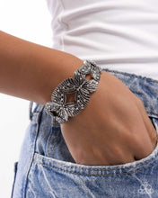 Load image into Gallery viewer, Mariposa Makeover White Bracelet