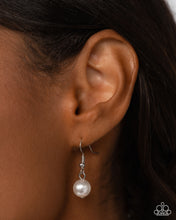 Load image into Gallery viewer, Pearl Pinnacle Pearl Paparazzi Necklace