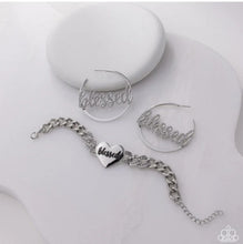 Load image into Gallery viewer, Paparazzi January Fashion Fix 2026 Sunset Sightings