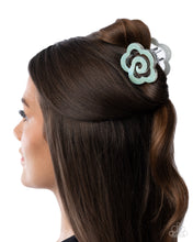 Load image into Gallery viewer, Blooming Bureau Green Claw Clip