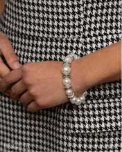 Load image into Gallery viewer, Fiercely 5th Avenue January Fashion Fix 2026