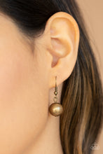 Load image into Gallery viewer, Paparazzi Accessories Metro Mantra - Brass