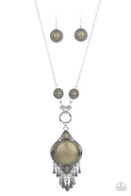 Load image into Gallery viewer, Majestic Mountaineer - Green - Paparazzi