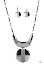 Load image into Gallery viewer, Paparazzi Metallic Enchantress - Black💖Necklace