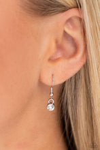 Load image into Gallery viewer, Twinkling Tables - Green Necklace