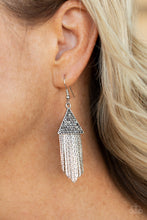 Load image into Gallery viewer, Pyramid Sheen Silver Earrings
