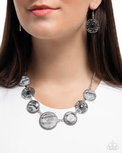 Load image into Gallery viewer, Gentle Glam - Black Necklace
