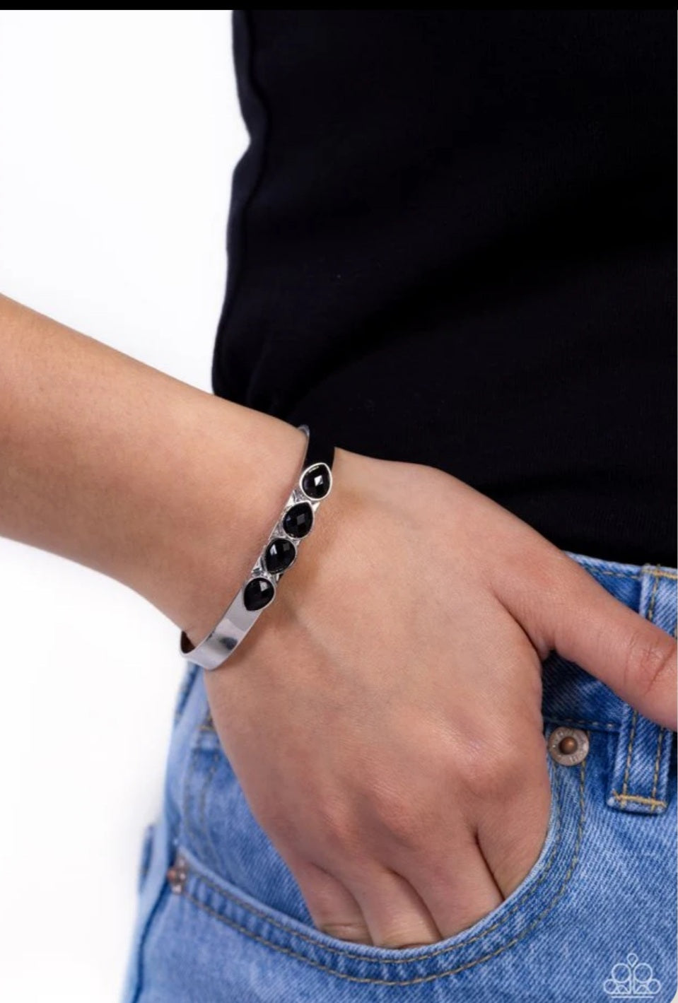 Prismatically Petite Black