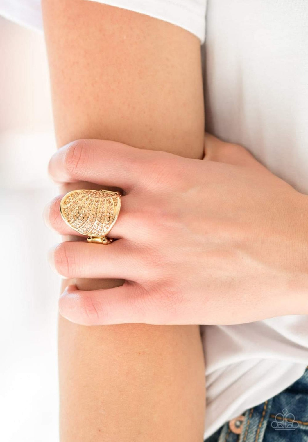 Dazzle Daze - Gold Ring