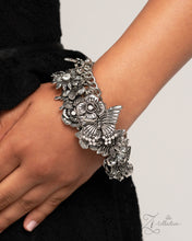 Load image into Gallery viewer, Intentional Impression - Zi Collection - Paparazzi bracelet
PAPARAZZI JEWELRY SKU: Z2423
