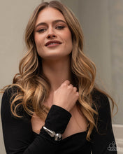 Load image into Gallery viewer, Stunning Sculpture Silver Bracelet
