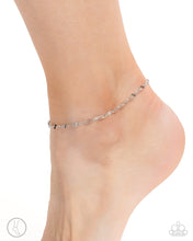 Load image into Gallery viewer, Relaxed Radiance - silver - Paparazzi anklet
