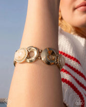 Load image into Gallery viewer, Feminine Flecks Gold Bracelet
