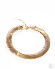 Load image into Gallery viewer, Sleek Suite Gold Necklace
