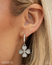 Load image into Gallery viewer, Glimpses of Malibu Fashion Fix Set
