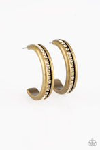 Load image into Gallery viewer, 5th Avenue Fashionista - Brass Paparazzi Earrings
