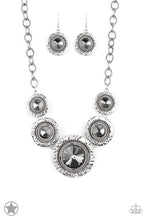 Load image into Gallery viewer, Global Glamour - Paparazzi Necklace
