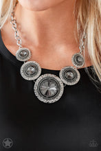 Load image into Gallery viewer, Global Glamour - Paparazzi Necklace
