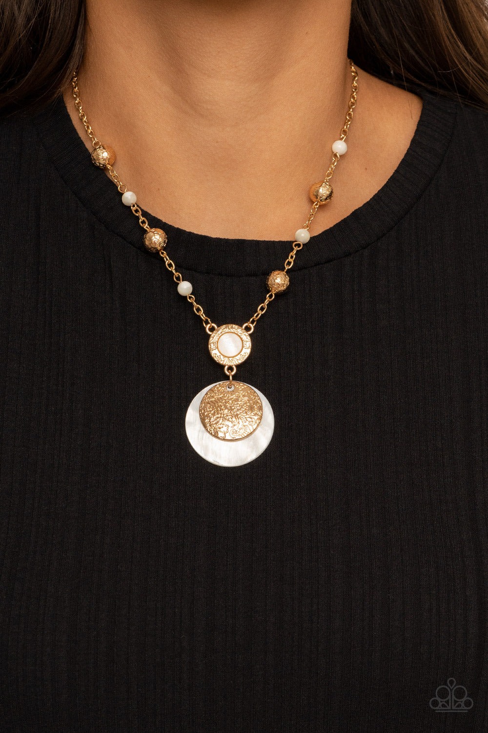 SEA The Sights - Gold - Paparazzi Necklace