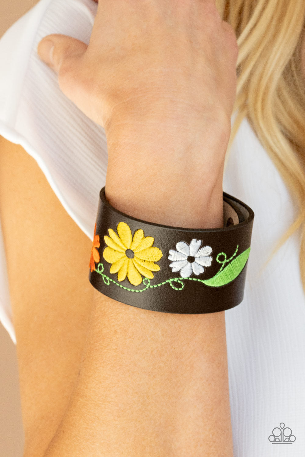 Western Eden Yellow Snap Paparazzi Bracelet