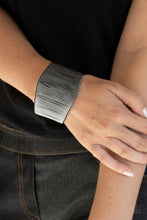 Load image into Gallery viewer, Black Paparazzi Bracelet 
