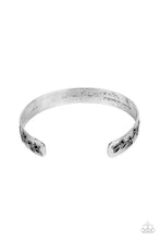 Load image into Gallery viewer, Paparazzi Frond Fable - Silver Bracelet
