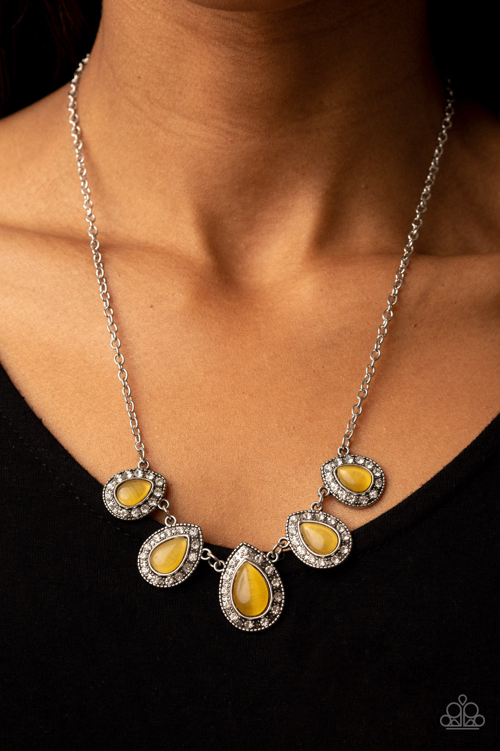 Everlasting Enchantment - Yellow Paparazzi Necklace
