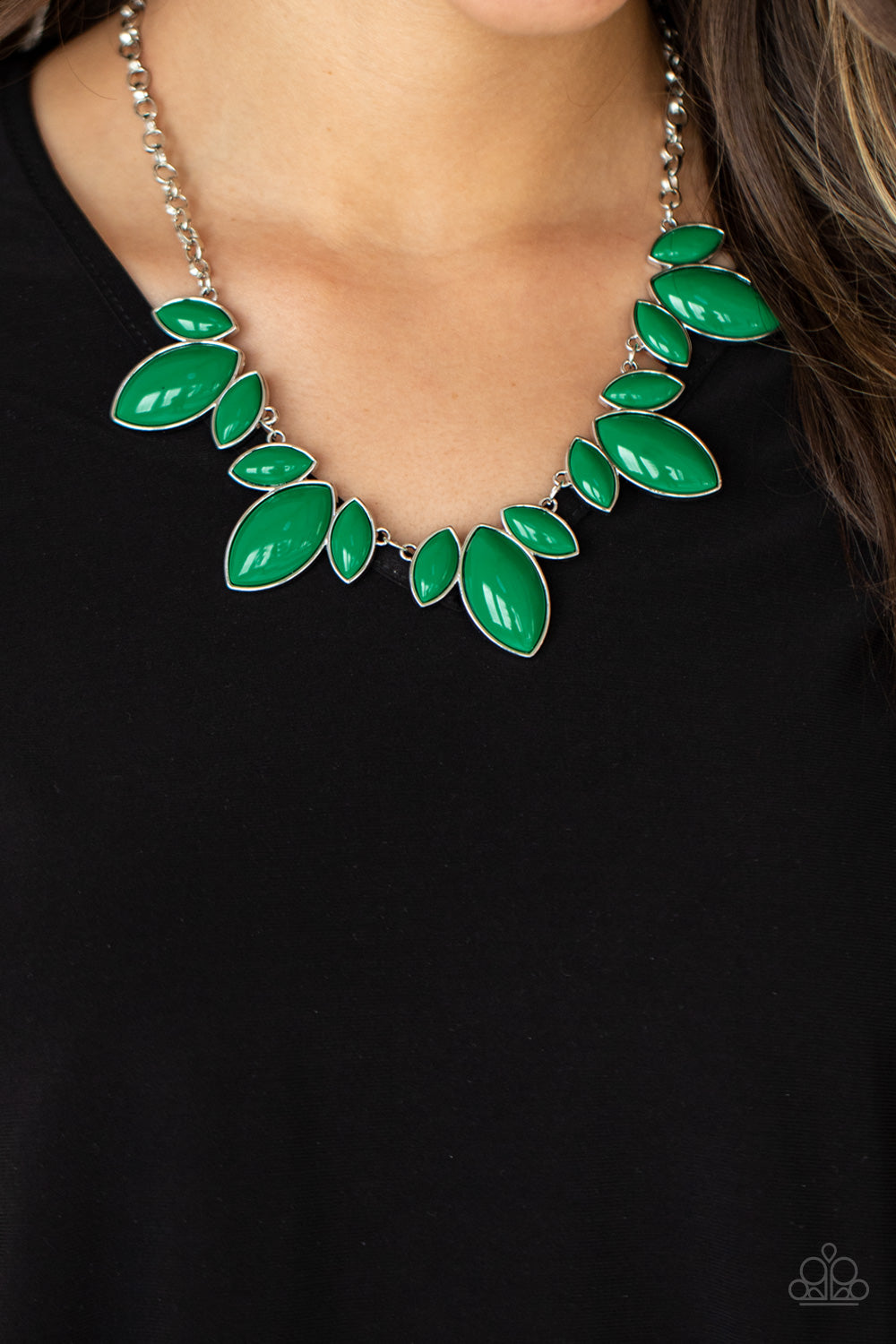 Viva La Vacation - Green - Paparazzi Necklace