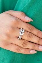 Load image into Gallery viewer, Paparazzi Majestically Musing - White - Pearl Ring
