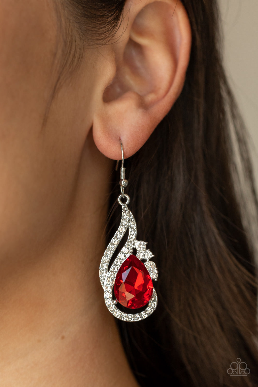Dancefloor Diva - Red Paparazzi Accessories