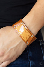 Load image into Gallery viewer, Geo Glamper - Brown Paparazzi Bracelet
