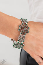 Load image into Gallery viewer, Regal Recognition - Green Paparazzi Accessories
