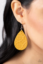 Load image into Gallery viewer, Stylishly Subtropical - Yellow Paparazzi Earrings
