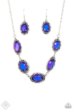 Load image into Gallery viewer, Regal Renaissance - Multi Paparazzi Accessories
