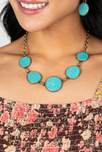 Load image into Gallery viewer, Santa Fe Flats - Brass Paparazzi Necklace
