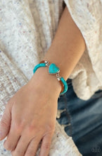 Load image into Gallery viewer, Paparazzi Charmingly Country Blue Bracelet

